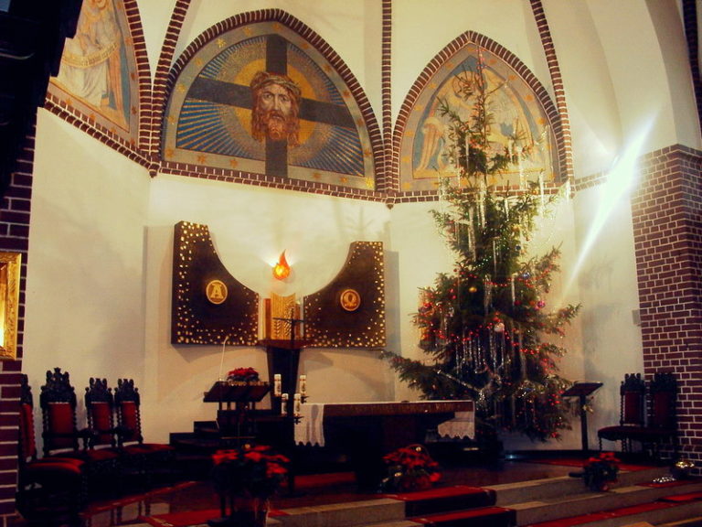 Wnętrze kościoła (2006-01-01)