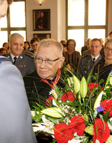 Ks. prał. Stanisław Kardasz Honorowym Generałem Policji